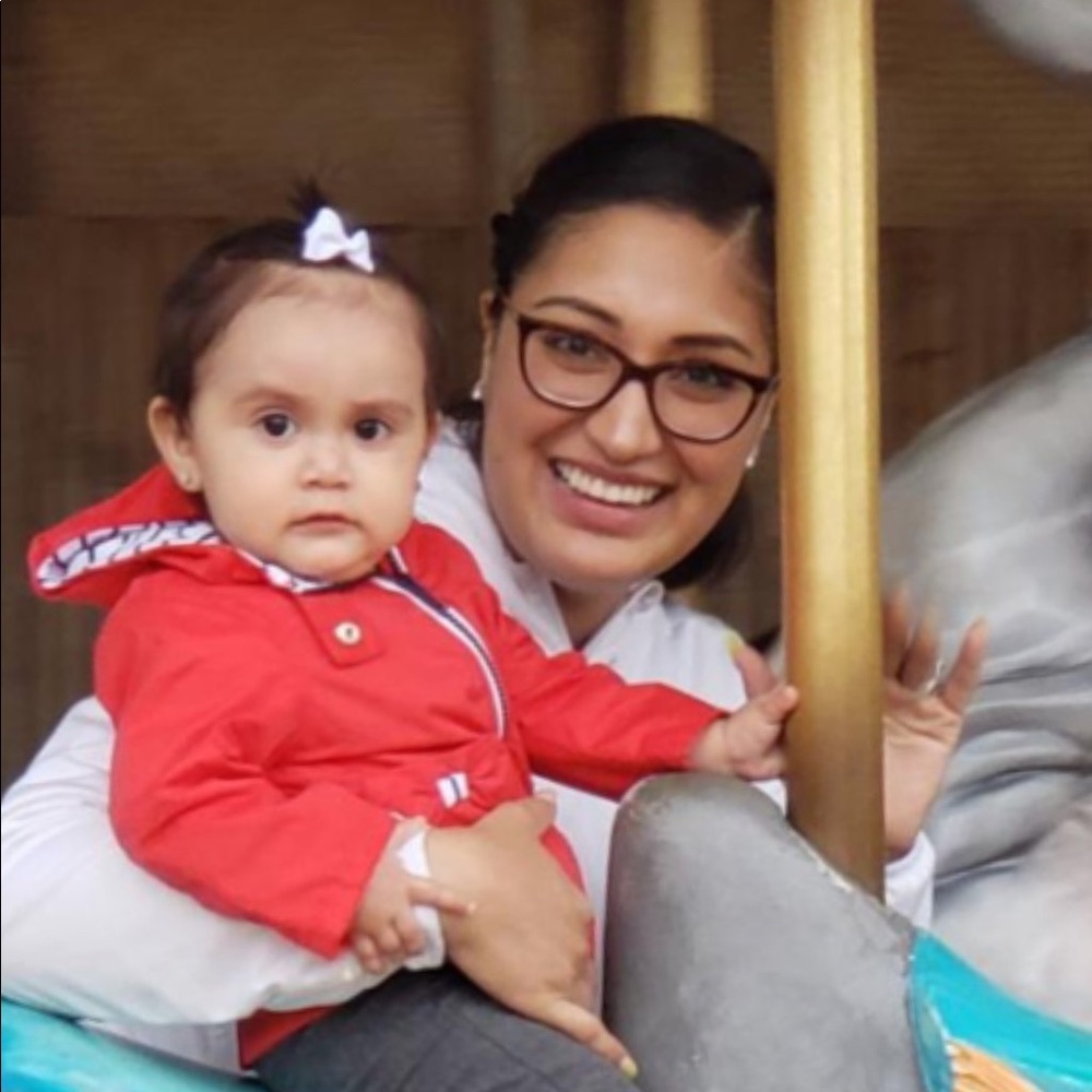 Meet your Posher, Laura